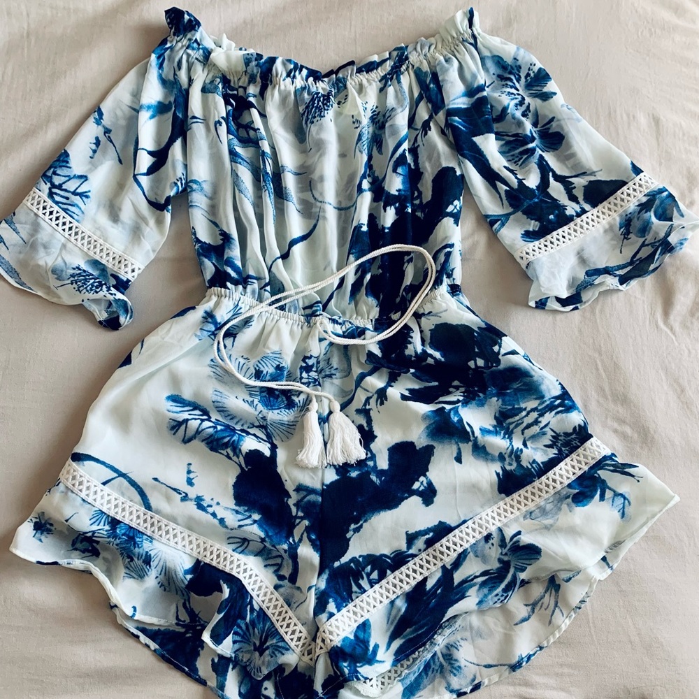 Off the shoulder beachy romper!
